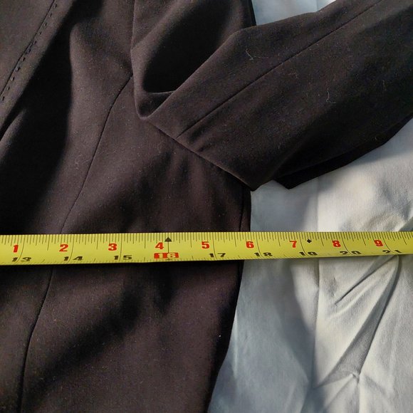 Worthington Ladies Fully Lined Black Blazer, Size 8 - Picture 11 of 13